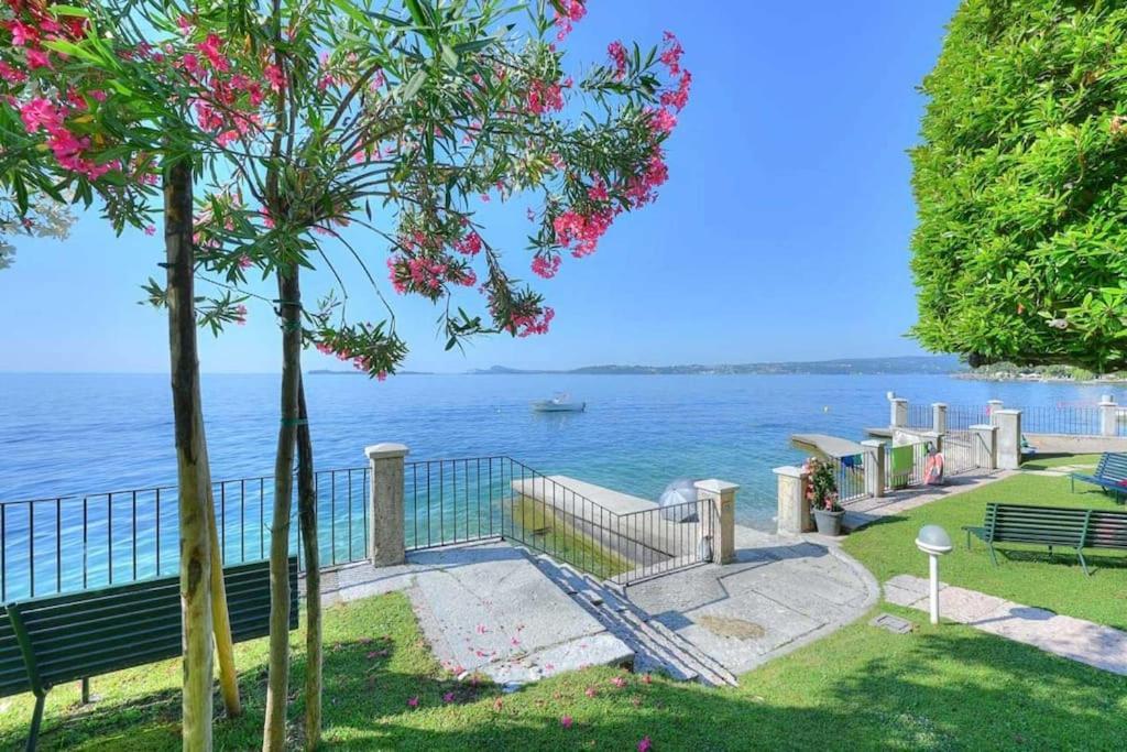 Appartamento 33 Rose Gardone Riviera Eksteriør billede